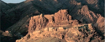 نمايي از قلعه الموت قزوين